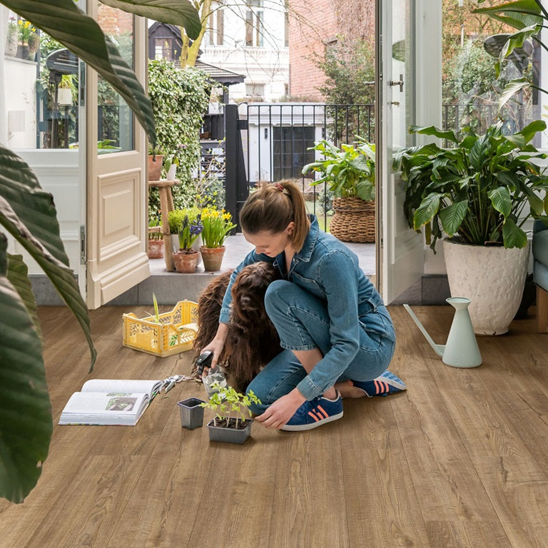 Scraped Oak Grey Brown Laminate Wooden Flooring 137.87 x 19cm-Unilin Distribution-Delforno