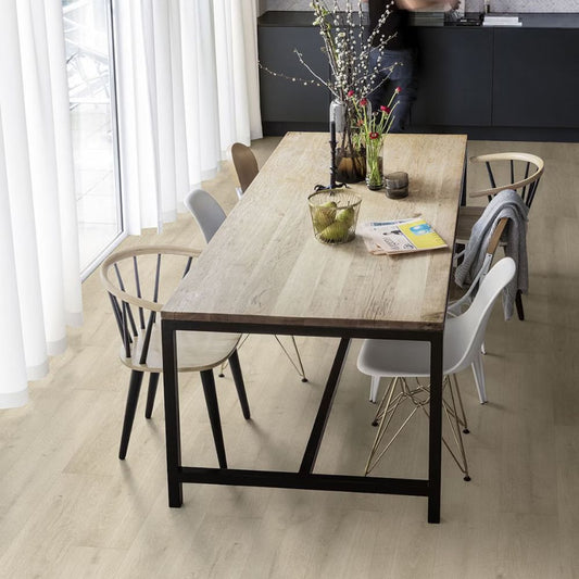 Coconut Vinyl Plank 17.8 x 121.9cm