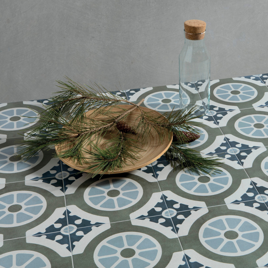 Havana White Round Porcelain Tile 22.3 x 22.3cm