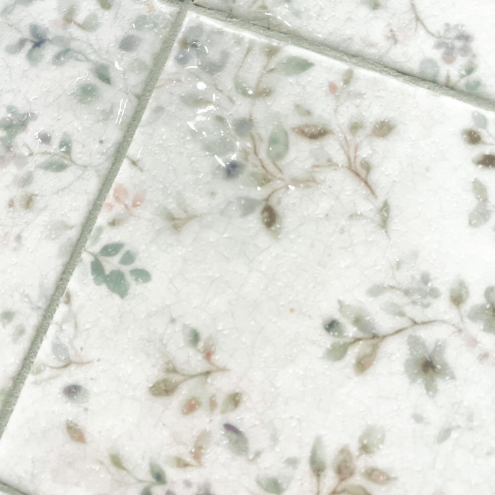 Mayolica Bloom Porcelain Tile 15 x 15cm