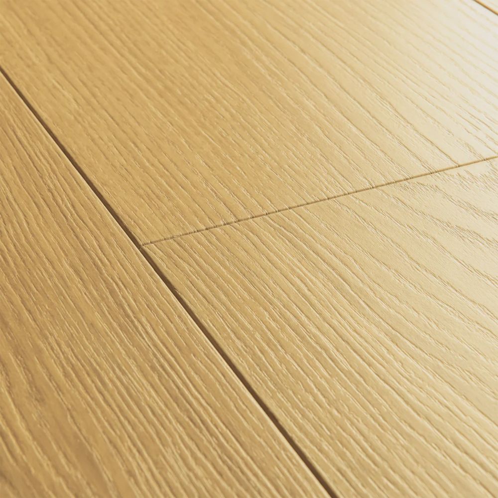 Natural Varnished Oak Laminate Flooring 21.2cm x 138cm-Delforno