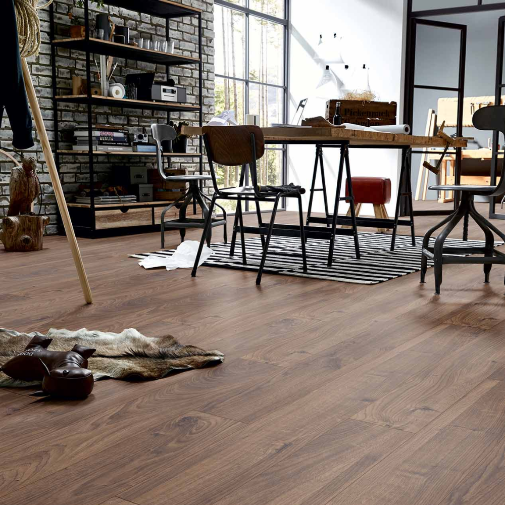 Everest Oak Laminate Wooden Flooring 18.8 x 184.50cm-Whiteriver-Delforno